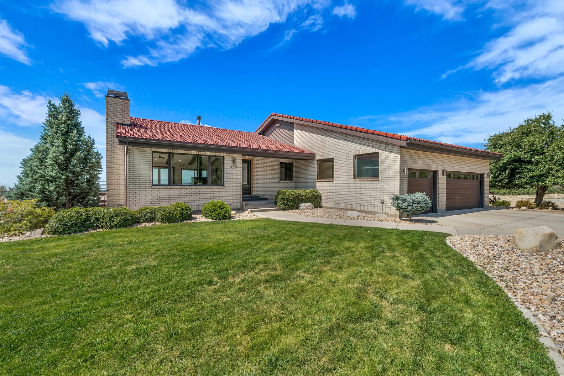 Curb Appeal · Juniper Cir
